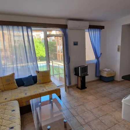 Two Bedroom - двуспален апартамент Apartment Sunny Beach