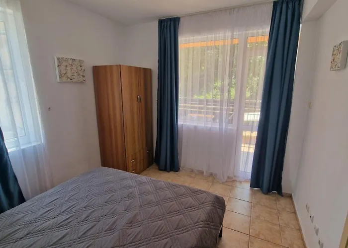 Two Bedroom - двуспален *